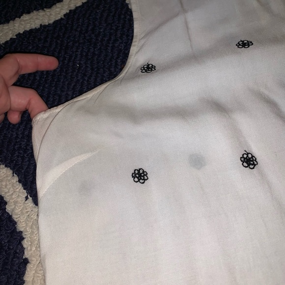 Cute dressy tank with black embroidery. - Picture 3 of 9